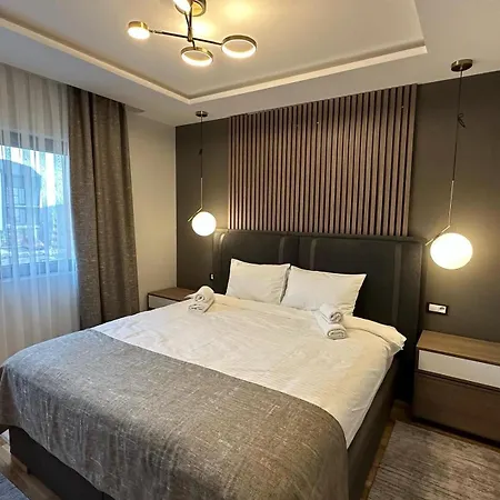 Mountain Paradise In & Out - Golija アパート *